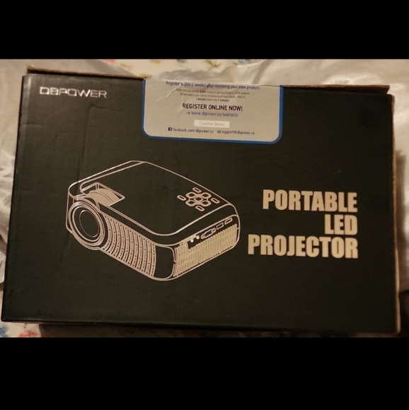 DP power portable projector - Picture 2 of 5